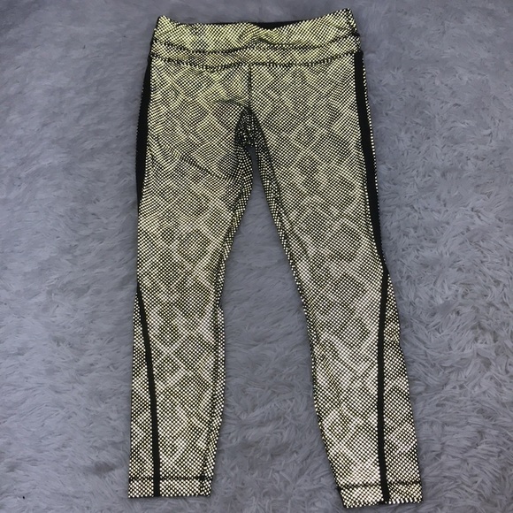 Lululemon Lights Out Pace Tight Ravish Reptile - Picture 1 of 17